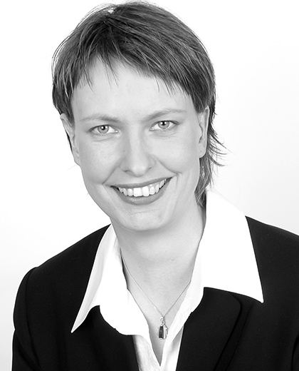 Dr. Anja Warning
