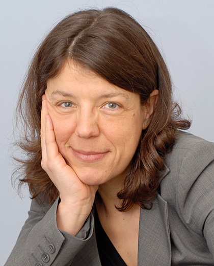 Dr. Carola Burkert