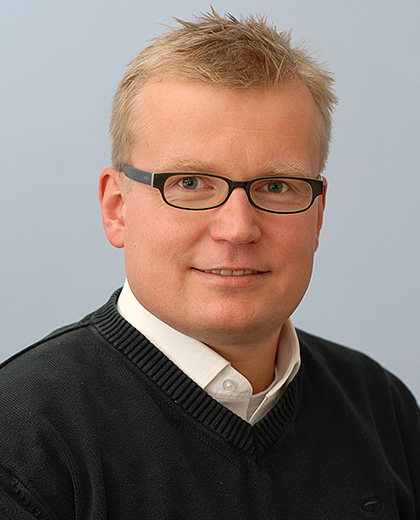 Dr. Oliver Ludewig