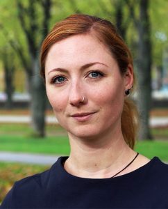 Dr. Corinna Frodermann