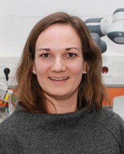 Dr. Anita Tisch