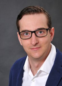 Dr. Matthias Umkehrer