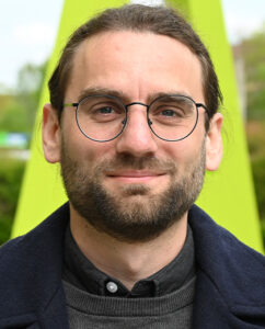 Dr. Boris Ivanov