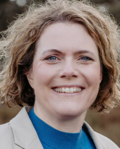 Dr. Angela Ulrich
