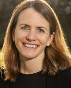 Dr. Karolin Hiesinger